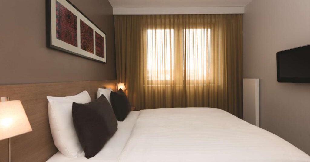 Adina Apartment Hotel Berlin Mitte Bed room