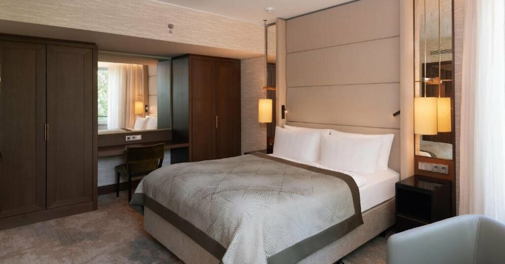 InterContinental Berlin, an IHG Hotel Bedroom