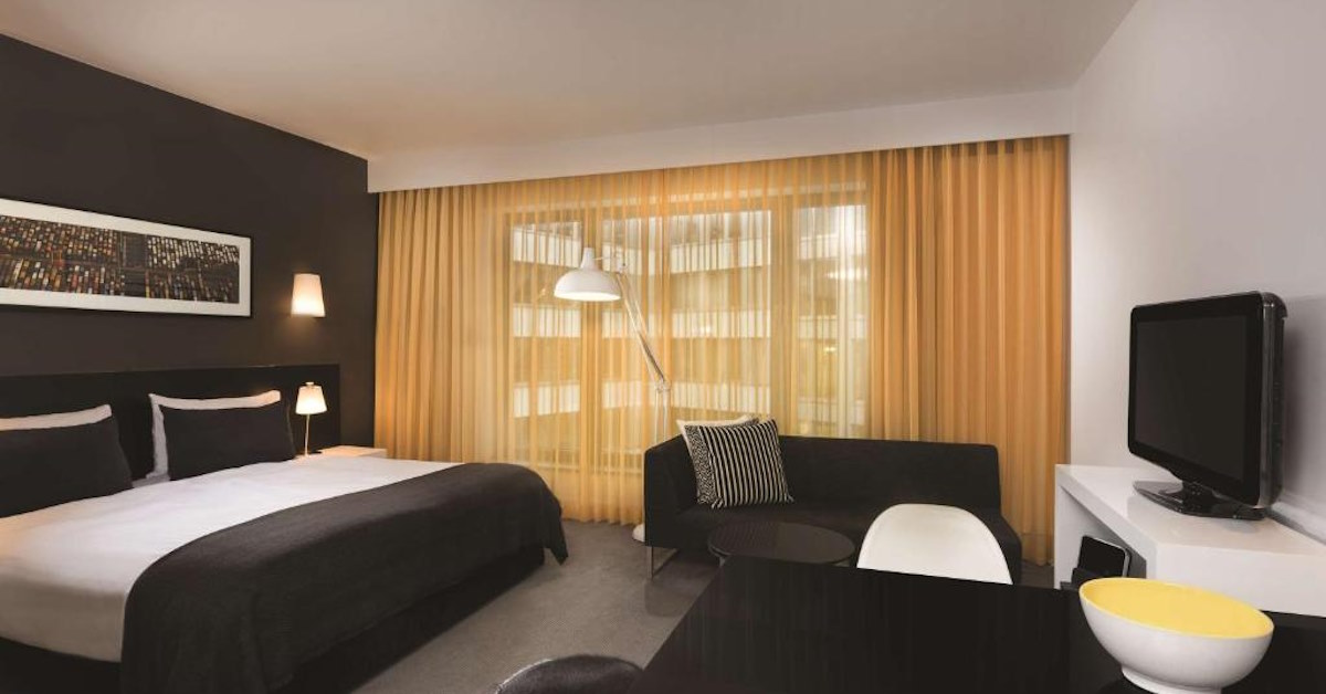 Adina Apartment Hotel Berlin Hackescher Markt Bedroom